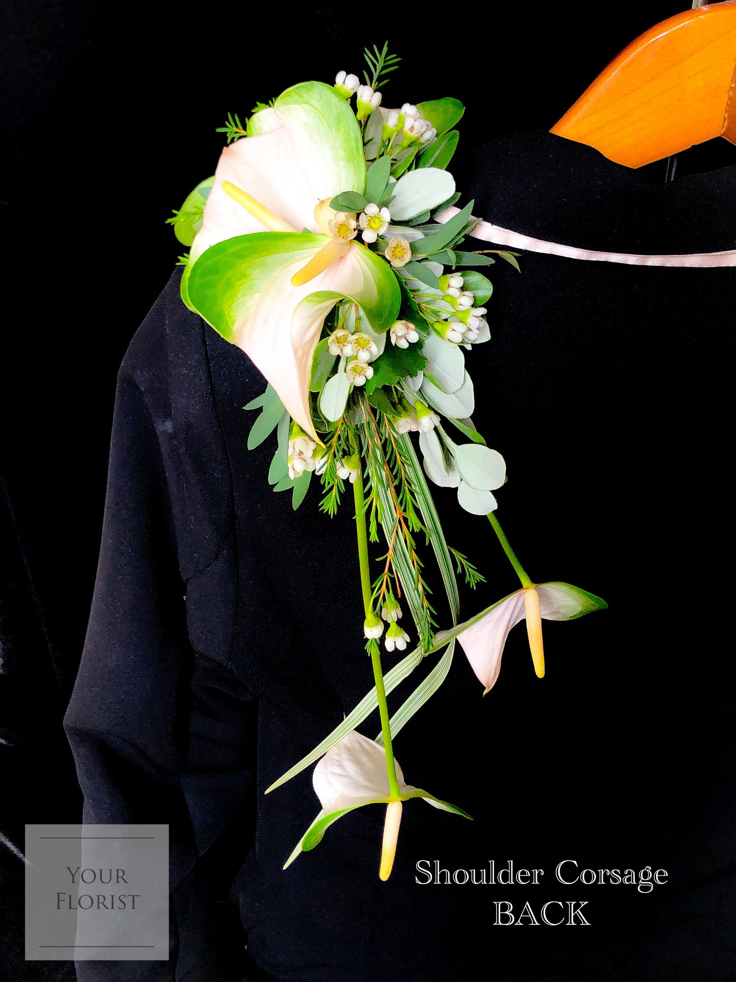 Anthurium Shoulder Corsage 青掌肩花