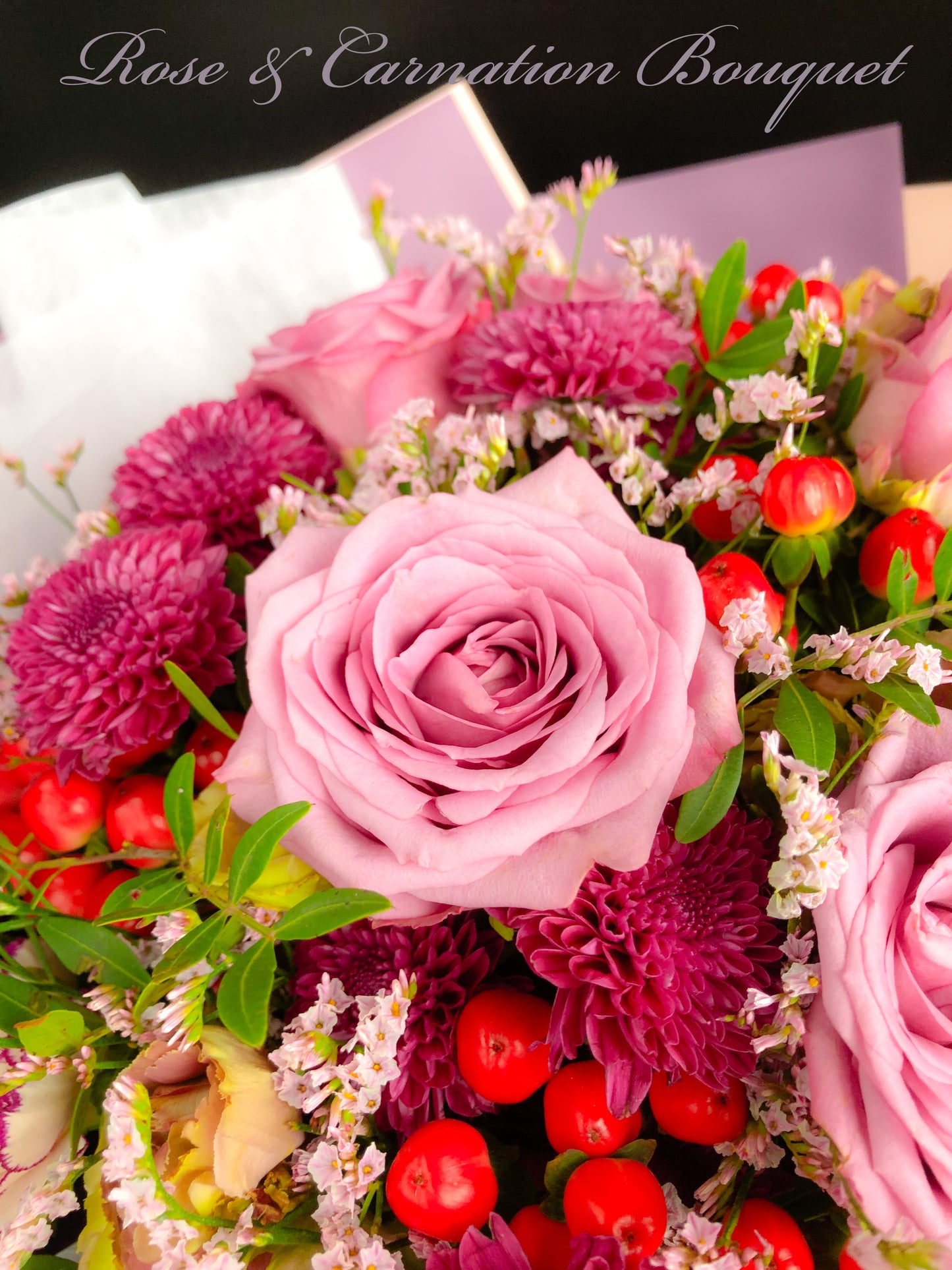 Rose & Carnations Bouquet 玫瑰康乃馨花束