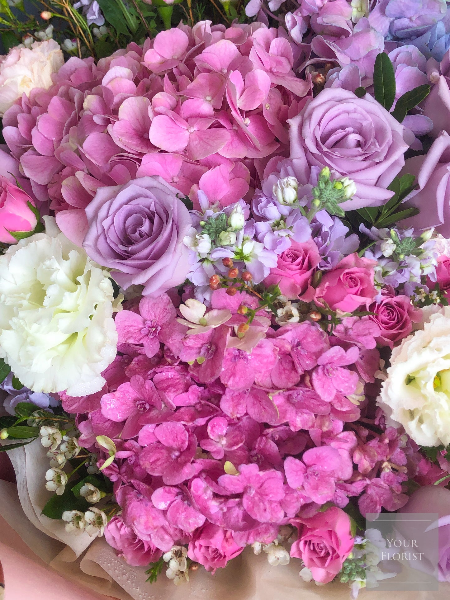 3 Hydrangeas & Purple Rose Bouquet 繡球花紫玫瑰特大花束