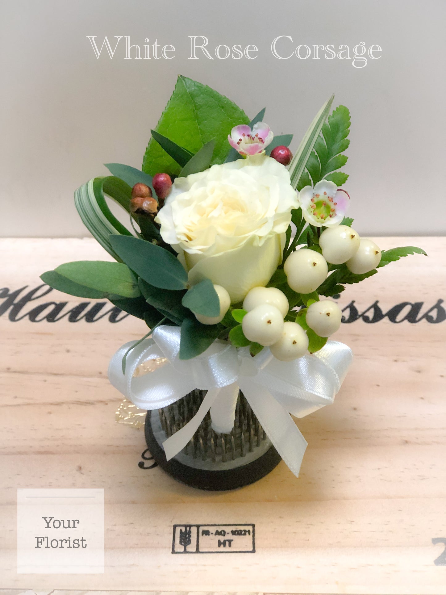 White Rose Corsage 白玫瑰襟花