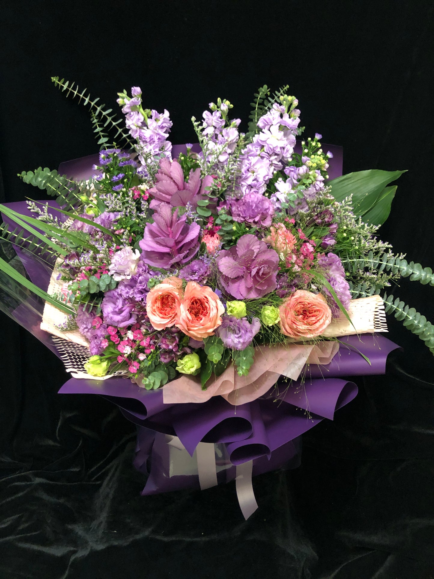 Flowering Kale Rose Bouquet 葉牡丹玫瑰花束